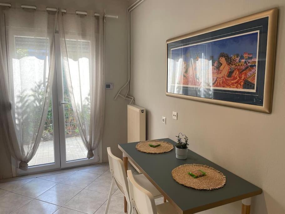 Letty'S Cozy Flat Apartment Peraia  Екстер'єр фото